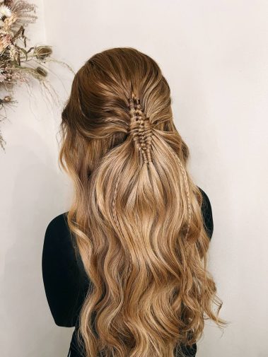 Soft and braided waves hairstyle – Perfect Day Wedding