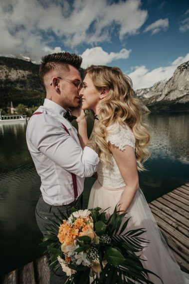 Natural wedding styling and bridal hairstyle – Perfect Day Salzburg