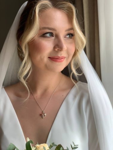 Soft wedding makeup and hairstyling – Anastasia Perfect Day